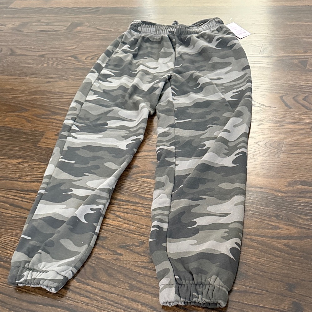 Womans Camouflage Jogger Pants